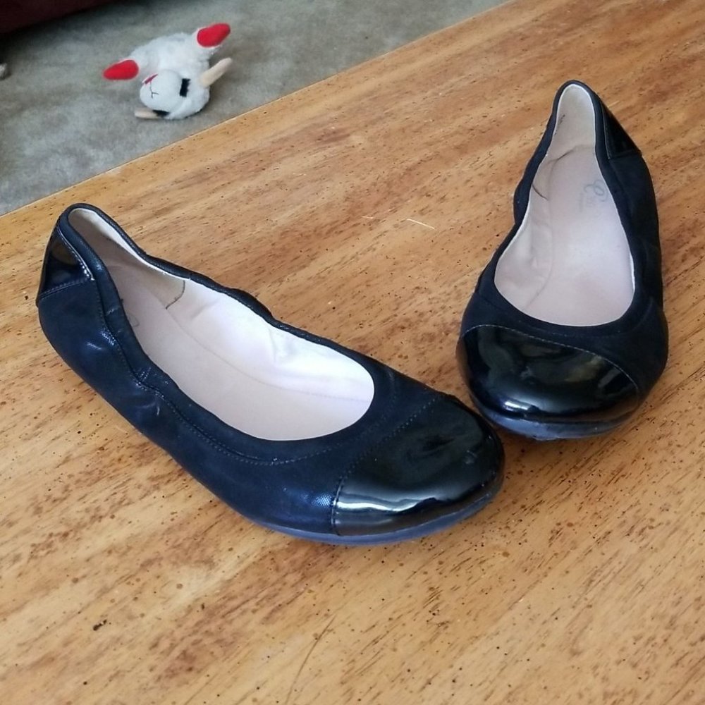 Easy Spirit Black Flats